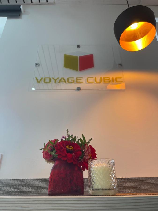 Voyage Cubic Adults Only Apartment Sibiu Luaran gambar