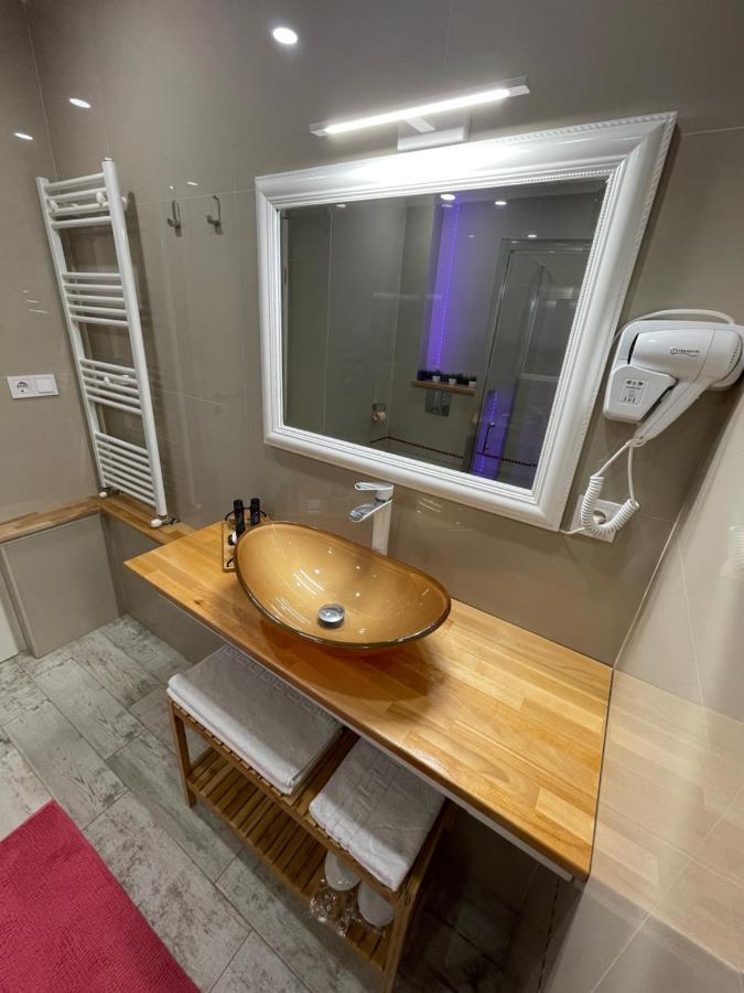 Voyage Cubic Adults Only Apartment Sibiu Luaran gambar